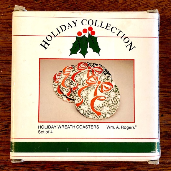 Vintage Wm A Rogers Christmas Wreath Coasters Set - Picture 3 of 7